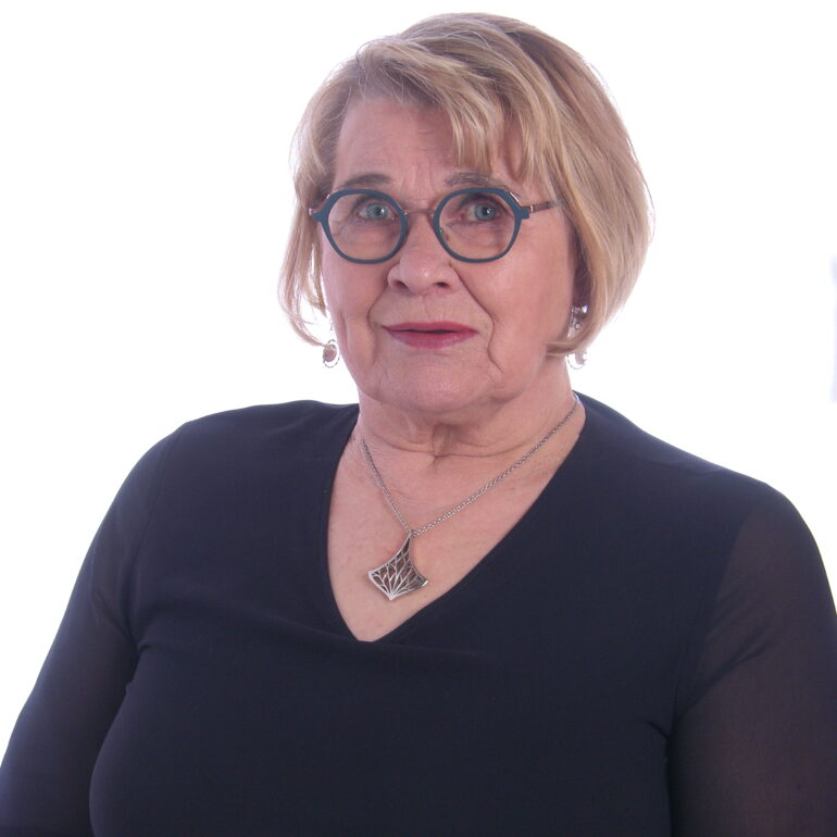 Anna Hölttä