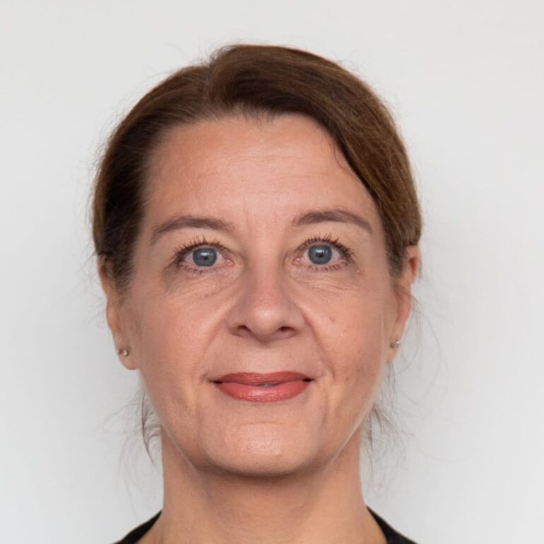 Raila Lindholm