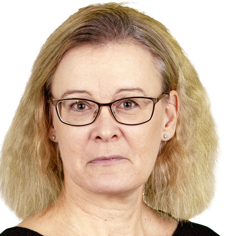 Tarja Lahdenperä