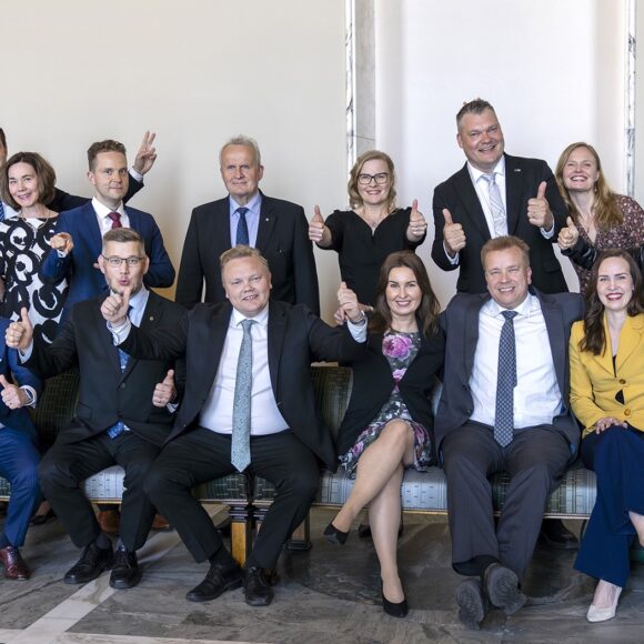 Keskusta haluaa luoda työtä, turvaa ja tulevaisuudenuskoa