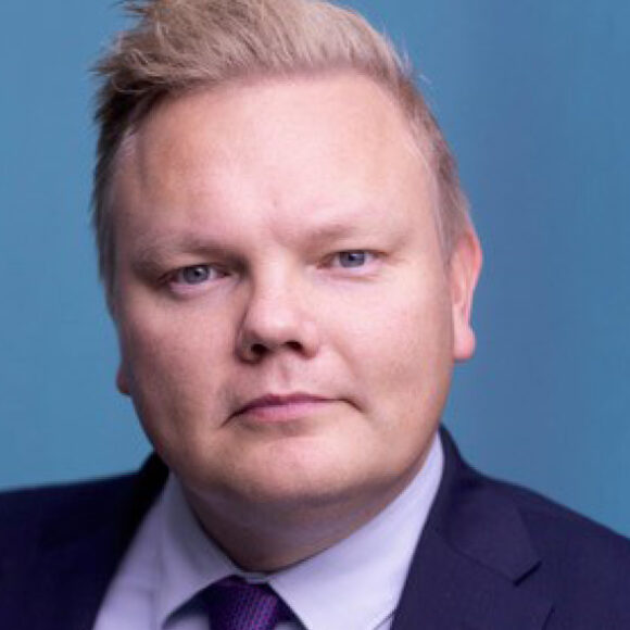 Eduskuntaryhmän puheenjohtaja Antti Kurvinen kehysriihestä: Ajolähtö kahdella palolla, mutta huti tuli