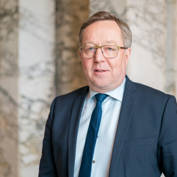 Keskustan ryhmäpuhe selontekokeskustelussa liiallisen alijäämän korjaamisesta