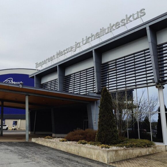 Tervetuloa talkoolaiseksi Keskustan 120v-juhlapuoluekokoukseen Tampereella 5.-7.6.2026