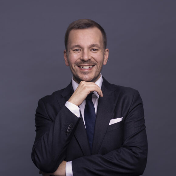 Keskustan puoluesihteeri Siika-aho myönteisestä puoluebarometrista: muutoshalu väreilee ilmassa