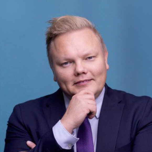 Eduskuntaryhmän puheenjohtaja Antti Kurvinen puoluevaltuusto 25.4.2026