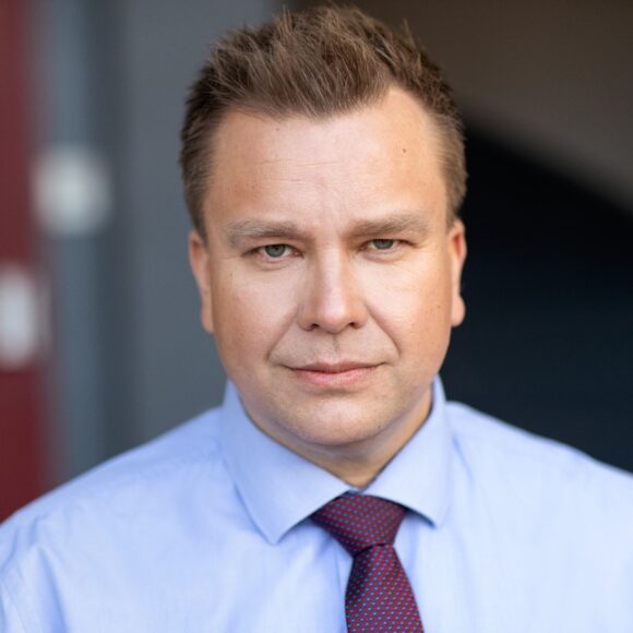 Keskustalta välikysymys ennätyksellisestä velkaantumisesta
