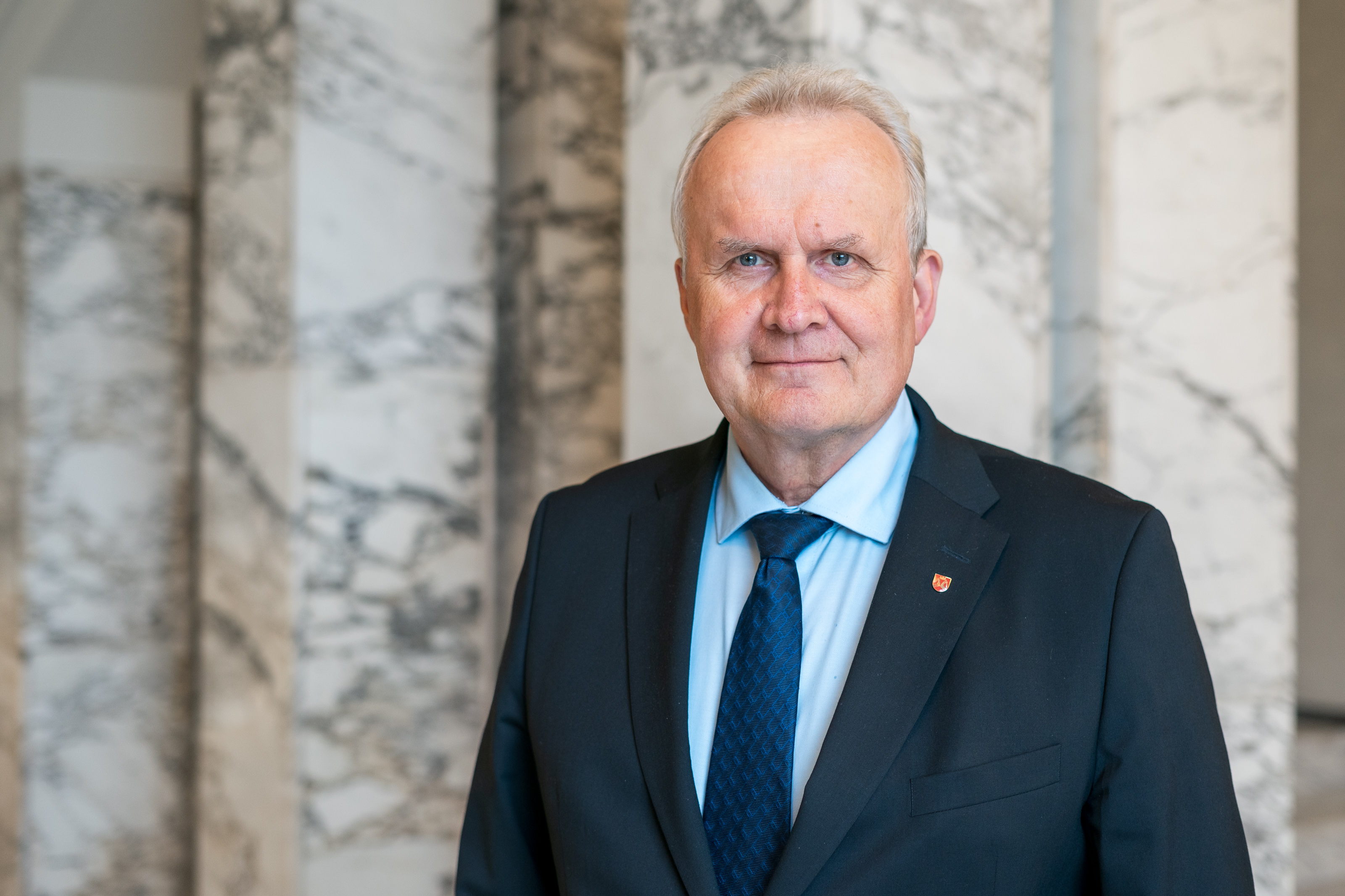 Kuvassa kansanedustaja Hannu Hoskonen