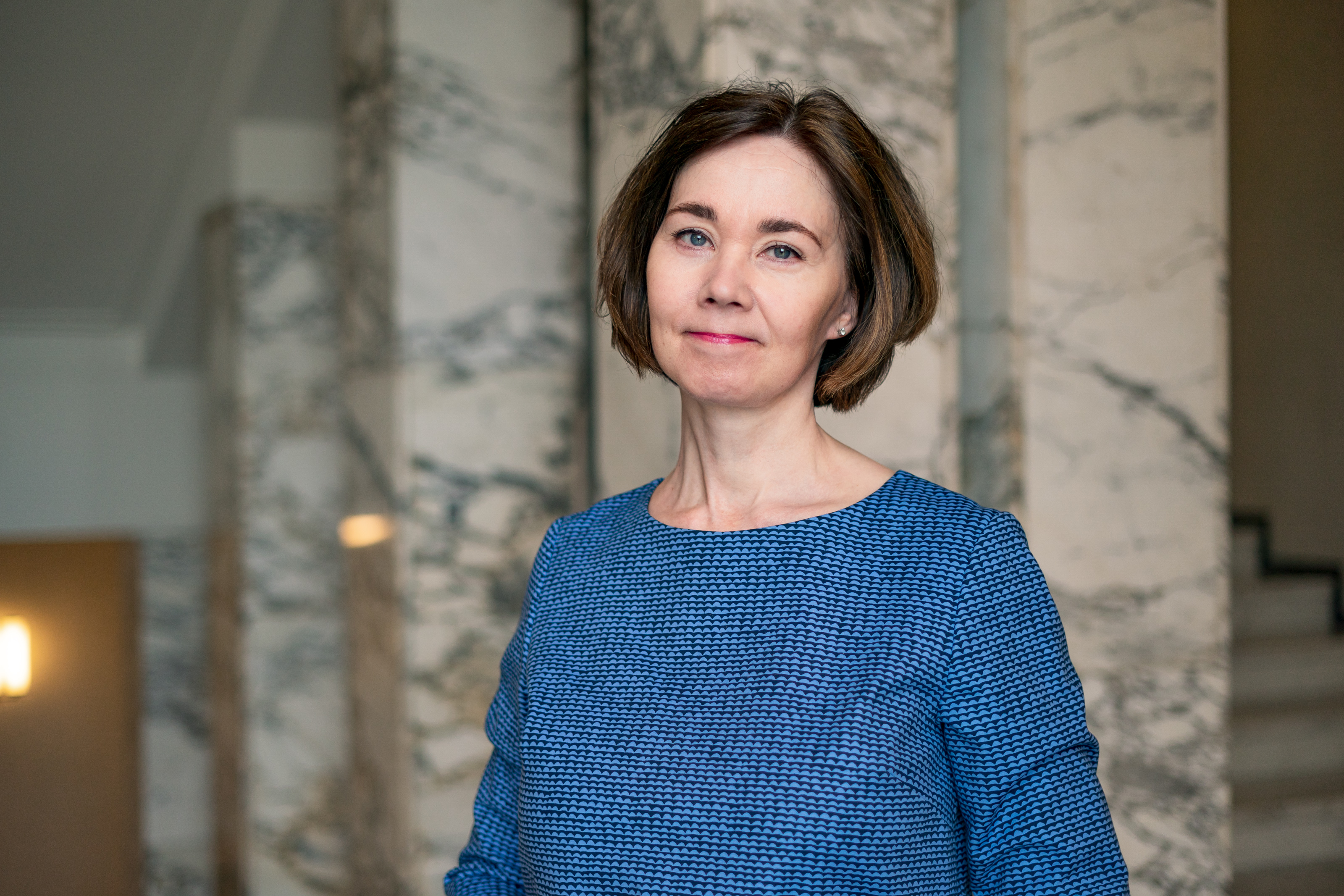 Kansanedustaja Hanne Leena-Mattila eduskunnassa